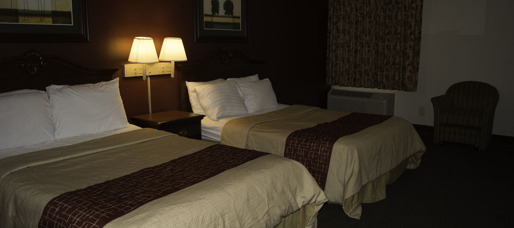 Clarion Inn & Suites, 特雷霍特 — 照片 1