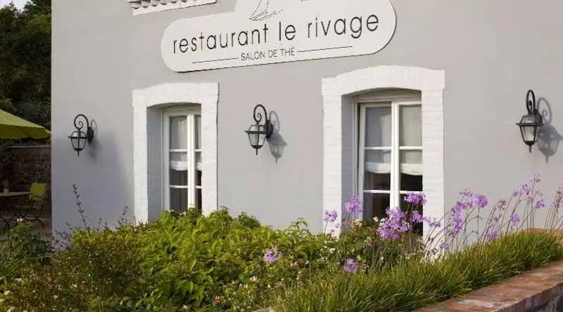 Hôtel Restaurant des Ormes, 巴讷维尔-卡特雷 — 照片 1