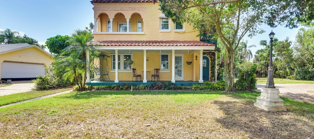 Sarasota Vacation Rental w/ Private Pool & Lanai!, 惠特菲尔德庄园 — 照片 1