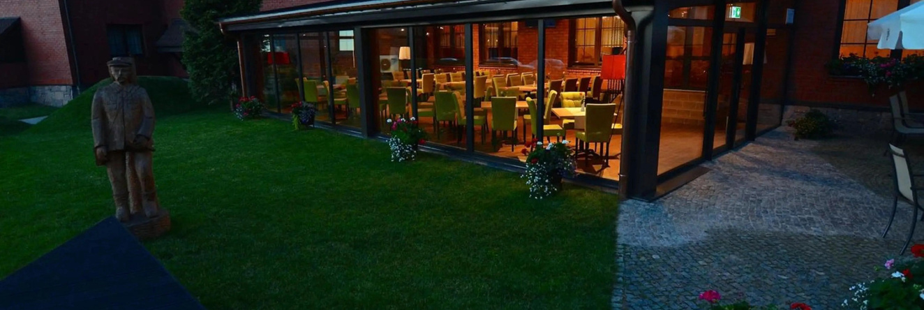Hotel Zubrówka Bialowieza, 比亚沃维耶扎 — 照片 1