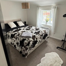 Cottage - Sleeps 4 - Pet Ok - Patio - Parking, Middlewich — photo 4