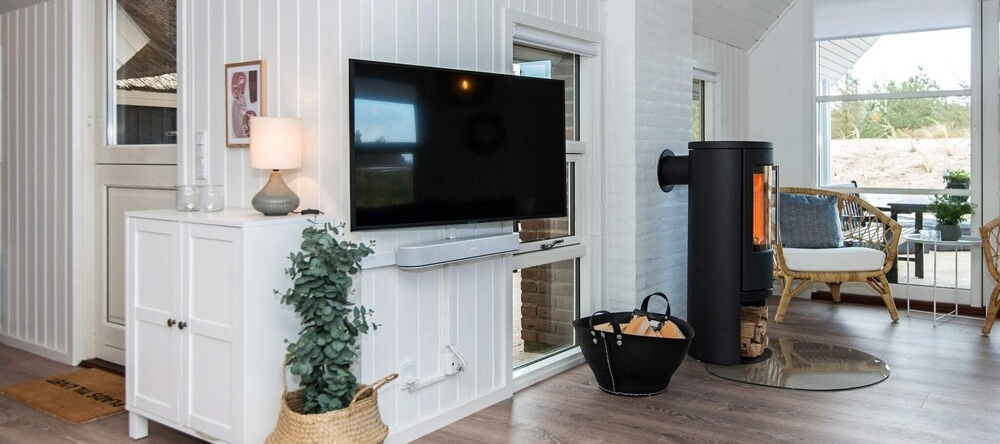 Alluring Holiday Home In Henne With Terrace, Хенне — фото 1