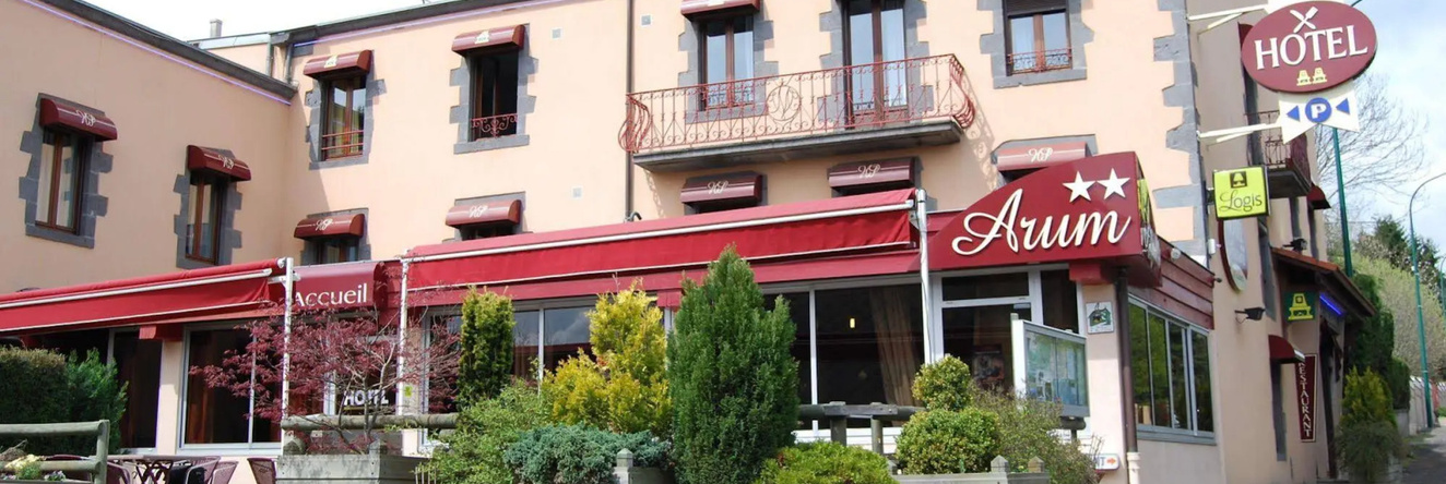 Logis Arum Hotel Restaurant, Orcines — photo 1