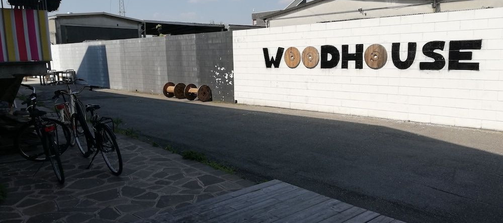 La Cordata Accommodation - Woodhouse Bike Hotel, Cinisello Balsamo — photo 1