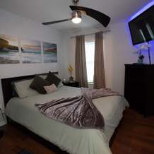 Gorgeous Urban Oasis W/hot Tub, Heated Pool And Private Movie Theater 3 Bedroom Home by RedAwning, Melbourne — photo 2