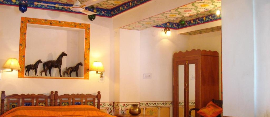 Haveli Braj Bhushanjee Heritage Hotel, Bundi — photo 1