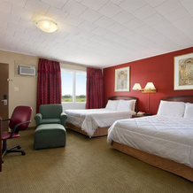 Ridgetown Inn, Chatham — photo 2