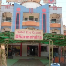 Hotel The Grand Dharmendra, 莫尔比 — 照片 2