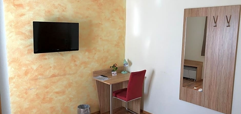 Hotel Poseidon, Людвигсбург — фото 1