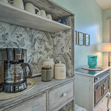 Bright Manistee Condo W/ Beach + Pool Access!, Манисти — фото 4