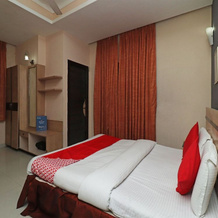 OYO 28336 Hotel Girish, 戴蒙德港 — 照片 4