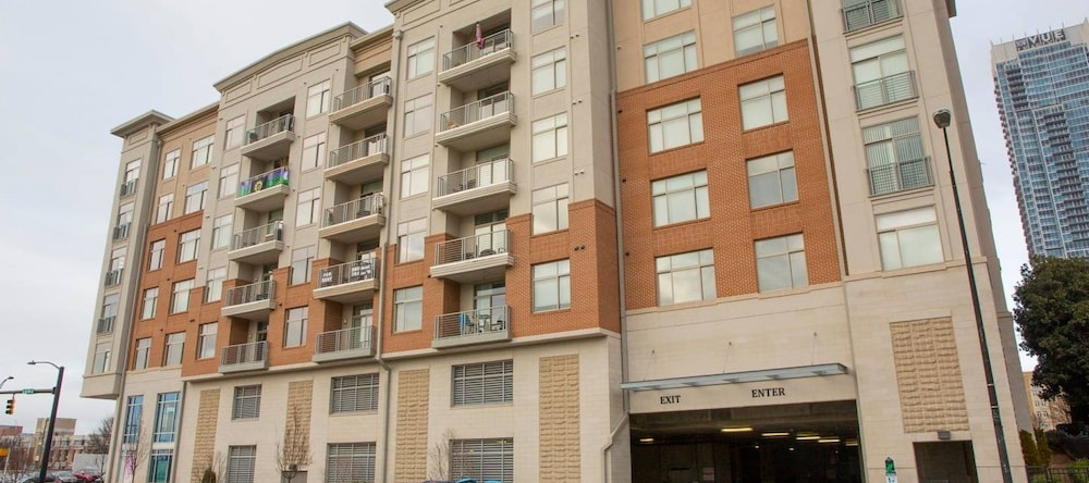 Amazing 2Br Apt Behind Ballpark, Шарлотт — фото 1