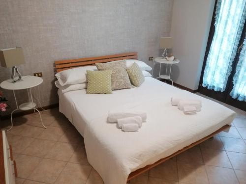 Suite Laura - Torri Del Benaco, Торри-дель-Бенако — фото 1