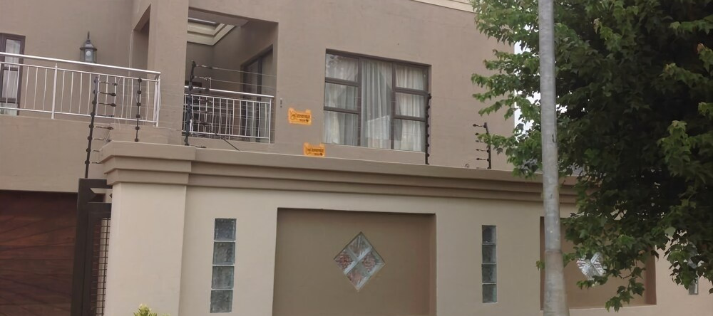 Zazas Guesthouse and Spa, Soweto — photo 1