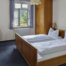 Landhotel Hirschen, Обервольфах — фото 5