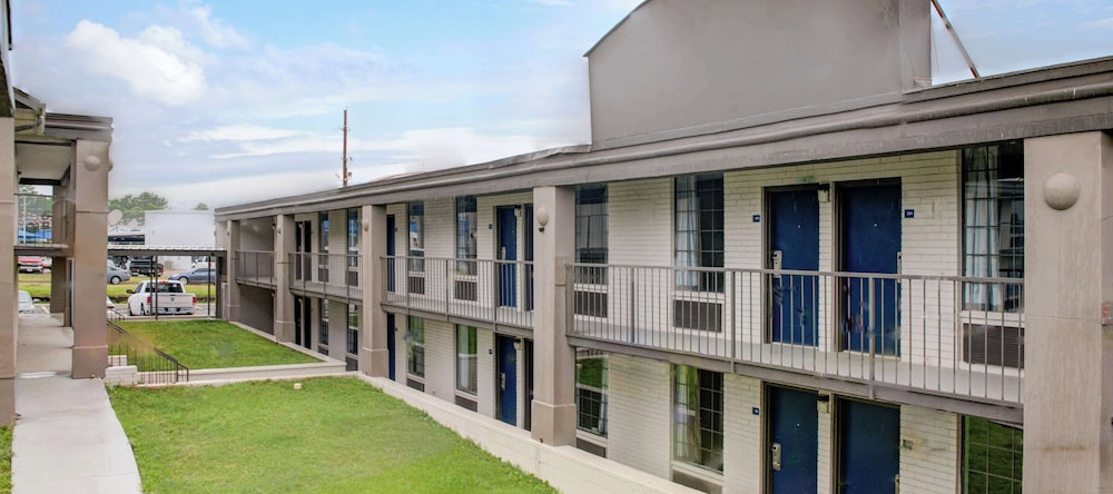 Motel 6 Chickasha, Ok, Chickasha — photo 1