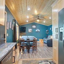 Northwoods Escape: Lakeside Retreat w/ Deck, 斯通湖 — 照片 4