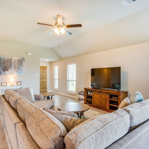 Spacious Forney Home Rental W/ Game Room!, Форни — фото 2