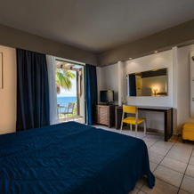 Apostolata Island Resort & Spa, Скала — фото 5