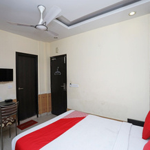 Skylark Hotel by OYO Rooms, 戴蒙德港 — 照片 2