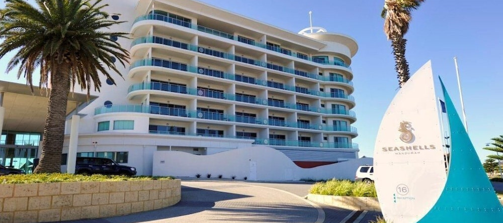 Sea Side 411, Mandurah — photo 1