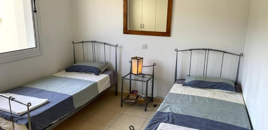 2 bed apt mountains and costal views with pool, 塔拉 — 照片 1