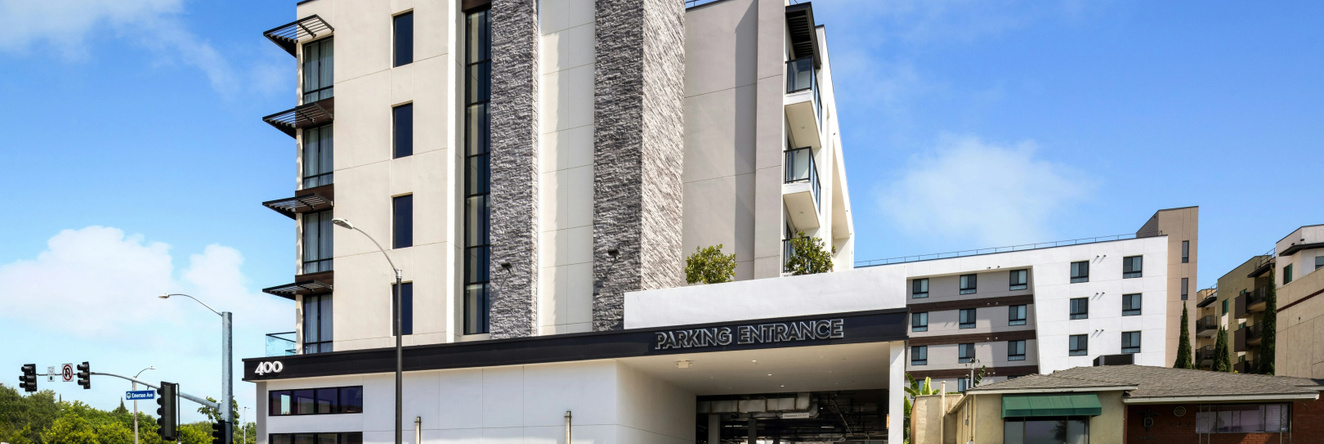 Holiday Inn & Suites Monterey Park Los Angeles by IHG, 蒙特雷帕克 — 照片 1