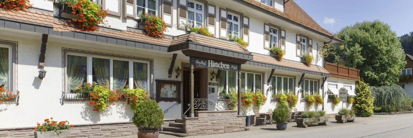 Landhotel Hirschen, Обервольфах — фото 1