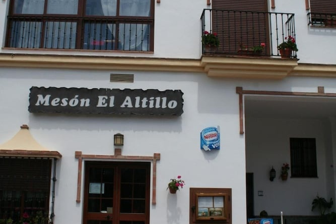 Apartamentos Sierra Del Hacho, Монтехаке — фото 1