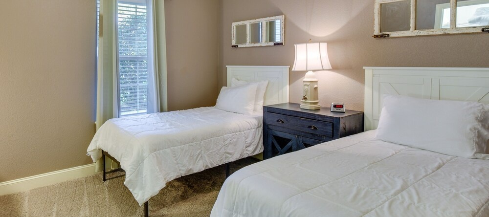 Clayton Resort Getaway w/ Pool Access, Pickleball!, 克莱顿 — 照片 1