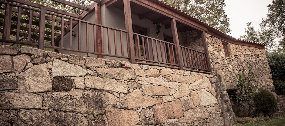 Quinta dos Padres Santos - Agroturismo SPA, 古维亚埃斯和乌卡尼亚 — 照片 1