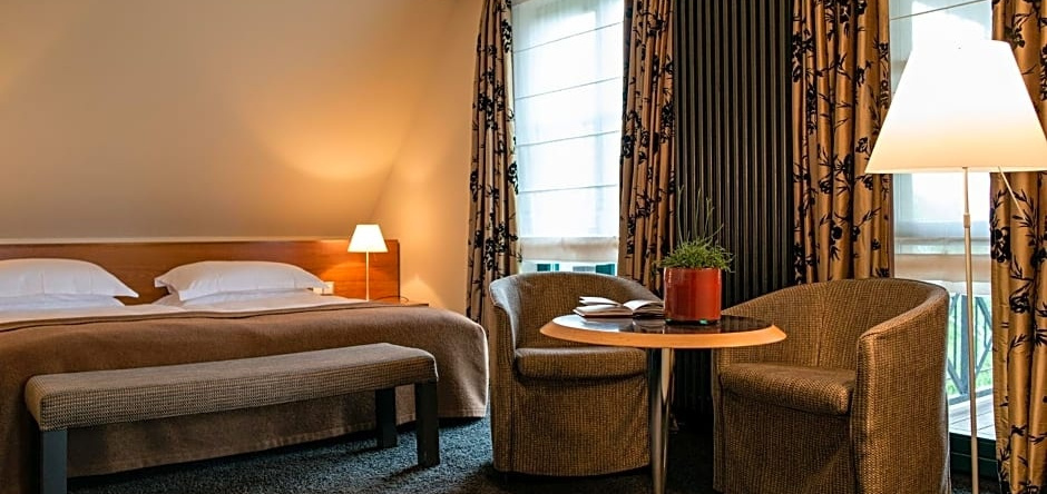 Zeller Hotel & Restaurant, Каль ам Майн — фото 1