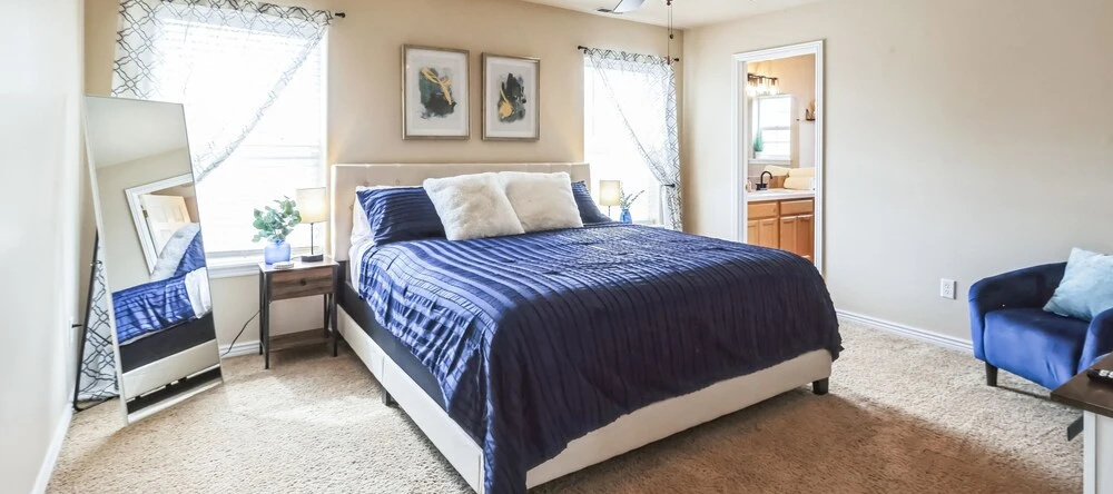 Cozy Corner Oasis With Hot Tub 4 Bedroom Home, 双子瀑布 — 照片 1