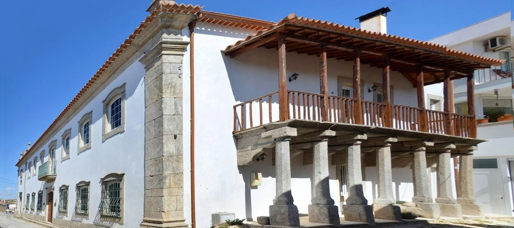 Mansion With 9 Bedrooms in Bemposta-mogadouro, With Private Pool, Encl, 本波斯塔 — 照片 1