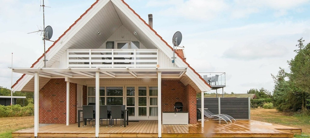 Simplistic Holiday Home in Glesborg With Sauna, 格莱斯堡 — 照片 1