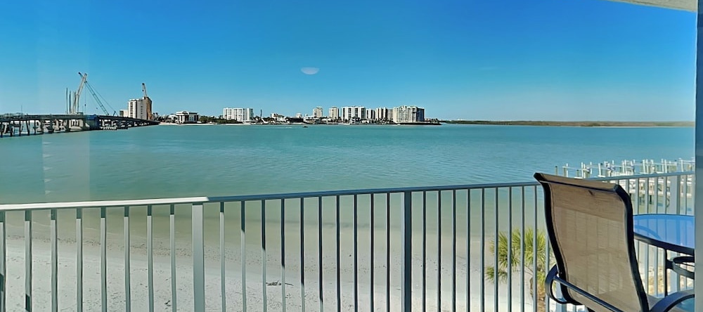 Lovers Key Beach Club 202, 博尼塔斯普林斯 — 照片 1