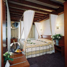 Salons Driekoningen Hotel, Veurne — photo 4