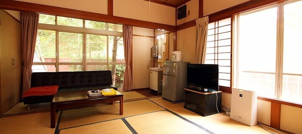 Ryokan Iwasawasou, 楢叶 — 照片 1
