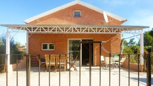 Holiday home Lotissement de l'Auxineill, 卡斯泰尔努 — 照片 1