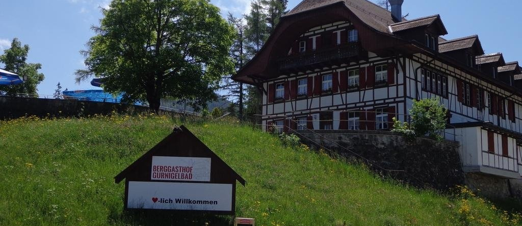 Berggasthof Gurnigelbad, 阿夫里伊德旺蓬 — 照片 1