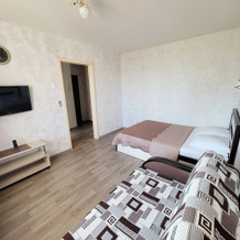 Na Ulitse Lva Yashina Flat, Tolyatti — photo 2