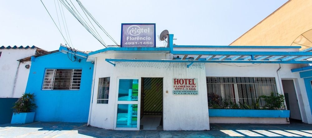 OYO Hotel Florencio, 圣安德烈 — 照片 1