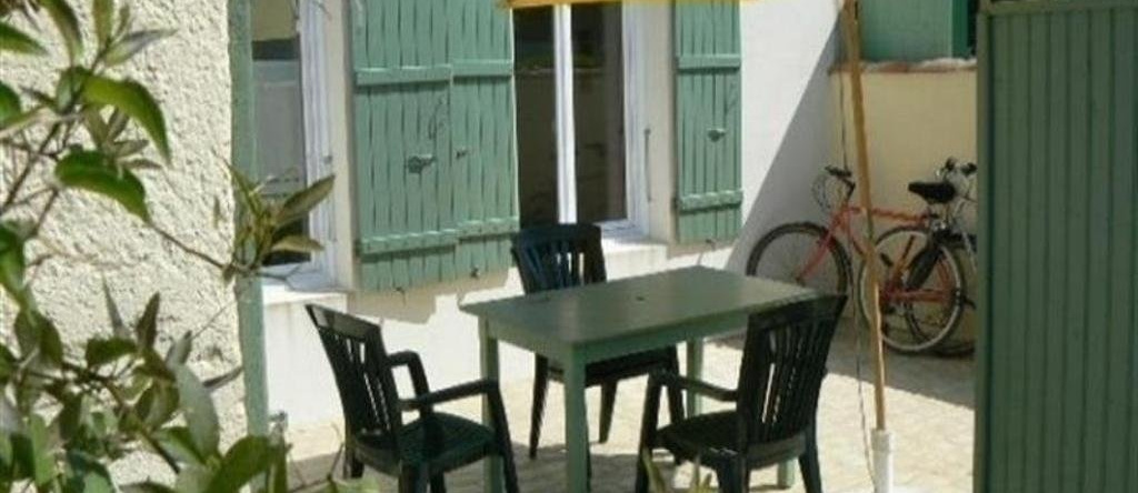 Rental Villa Petite Et Coquette Pour Les Vacances, La Couarde-sur-Mer — photo 1