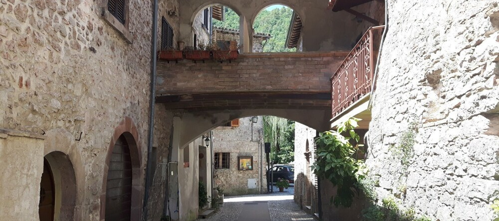 Casa de Appellonia - Antica Torre del Nera, 斯凯吉诺 — 照片 1