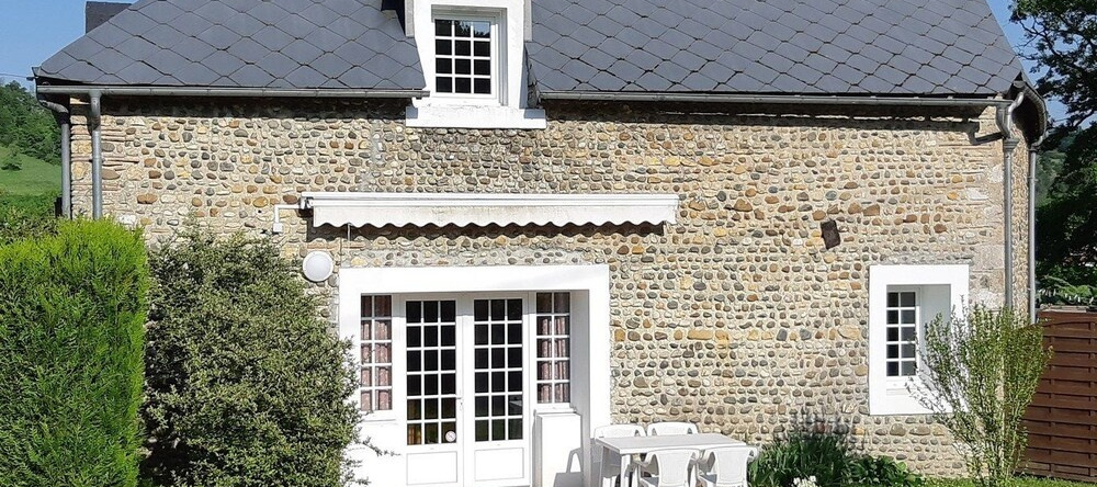 Gite de Bernet, 莫南 — 照片 1
