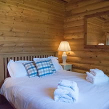 Ash Lodge With Hot Tub, Kingfishers, Эрл-Сохем — фото 4