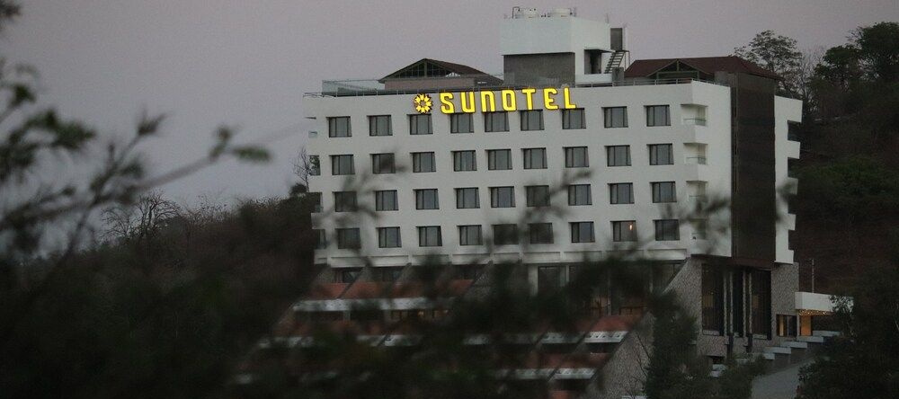 Sunotel, Saputara — photo 1