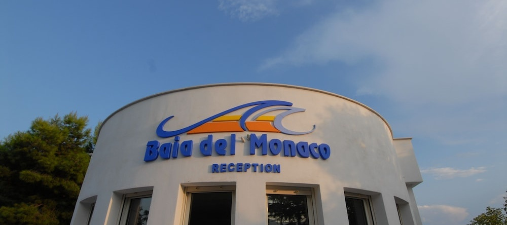 Villaggio Turistico Baia Del Monaco, Монте-Сант'Анджело — фото 1