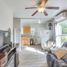 2 Mi to Dtwn Atascadero! Cozy Cottage w/ Yard, 阿塔斯卡德罗 — 照片 3