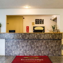 Econo Lodge Topeka, Топека — фото 2